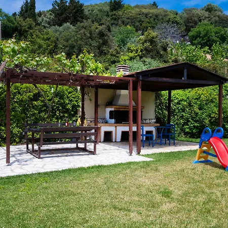 Vivi's House דירה